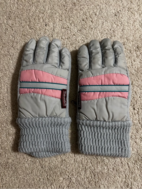 Thinsulate Accessories - Thinsulate Gray and Pink Insulated Women's Winter Gloves